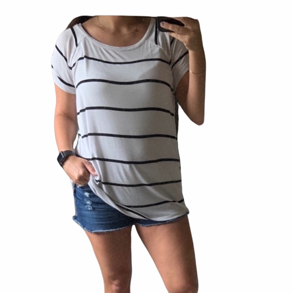 Open-Back Stripe Loose T-Shirt